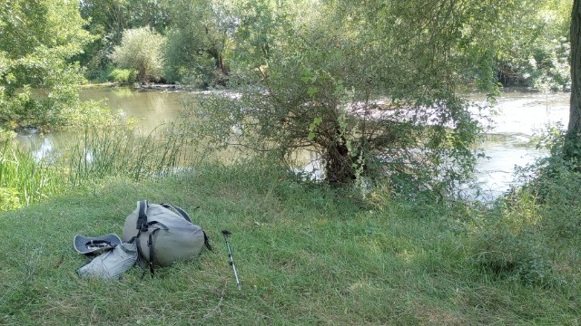 rest break along nišava river